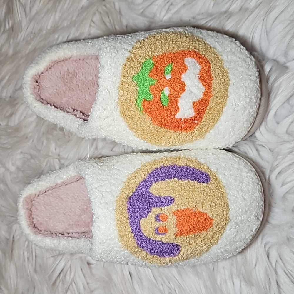 🎃🎃Halloween Cookie Slippers🎃🎃 - Picture 2 of 8